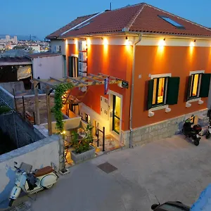  Appartement Urbi Et Orbi